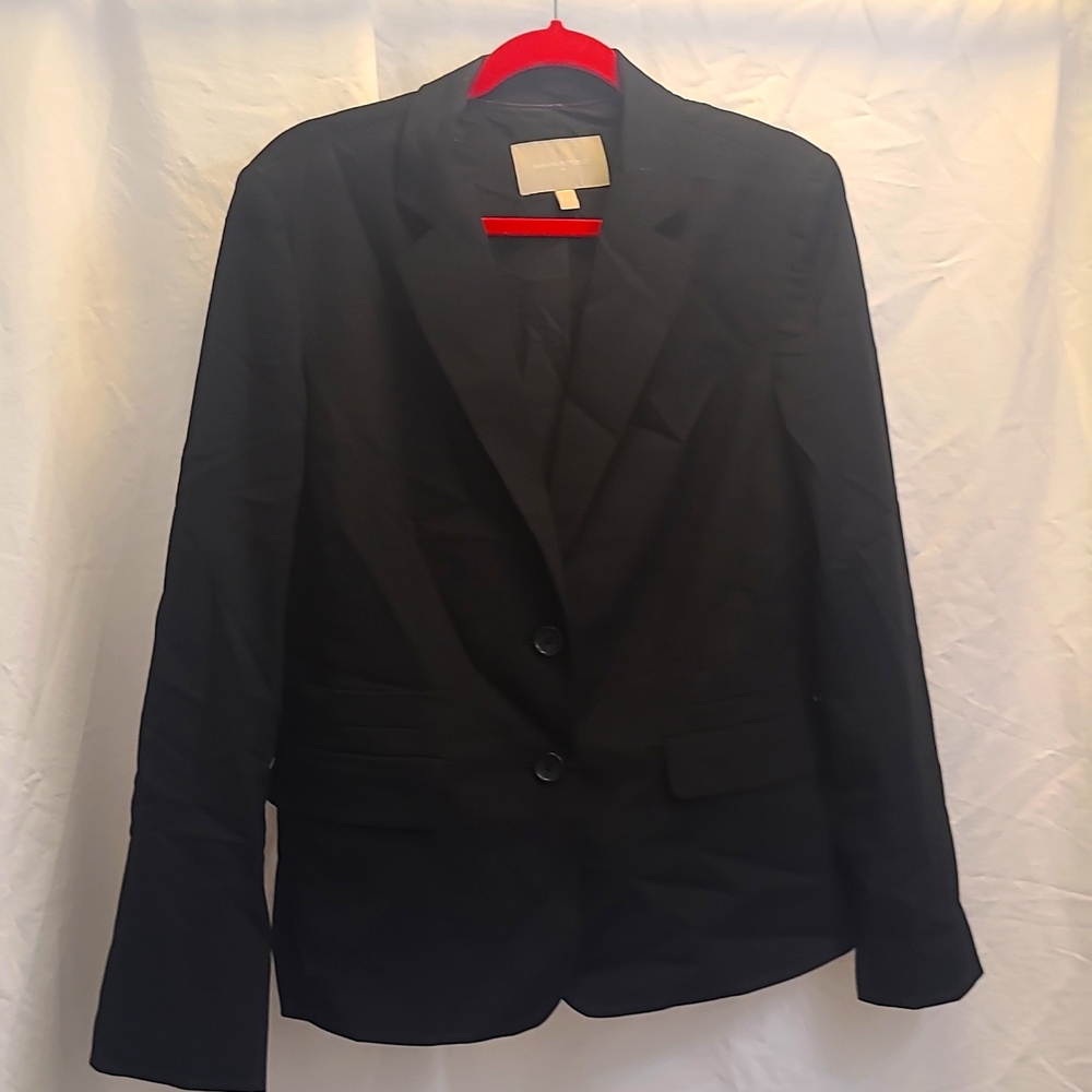 Black Banana republic 2 button blazer size 14.